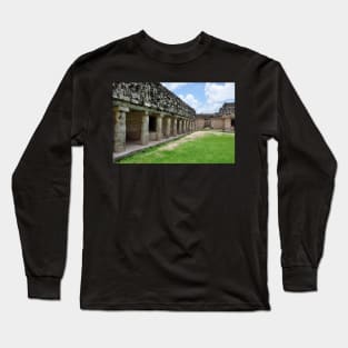 Mexique - site archéologique d'uxmal Long Sleeve T-Shirt